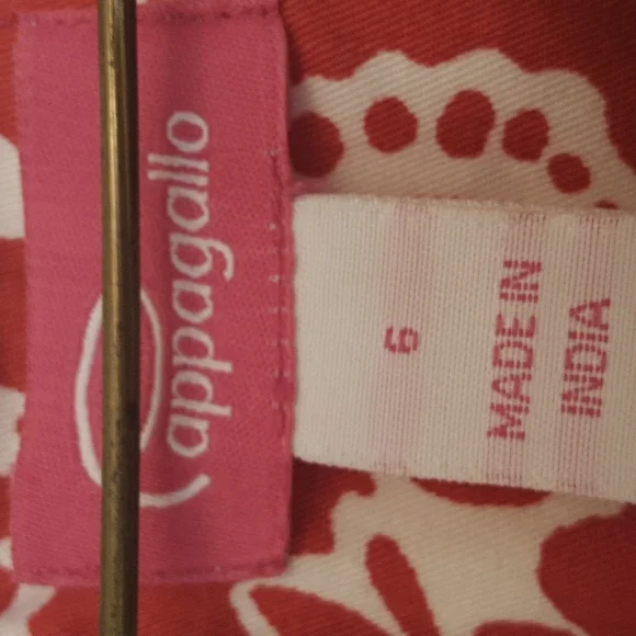 Cappagalo Sleeveless Dress size 6 beautiful floral pink and white pattern. - Picture 2 of 3